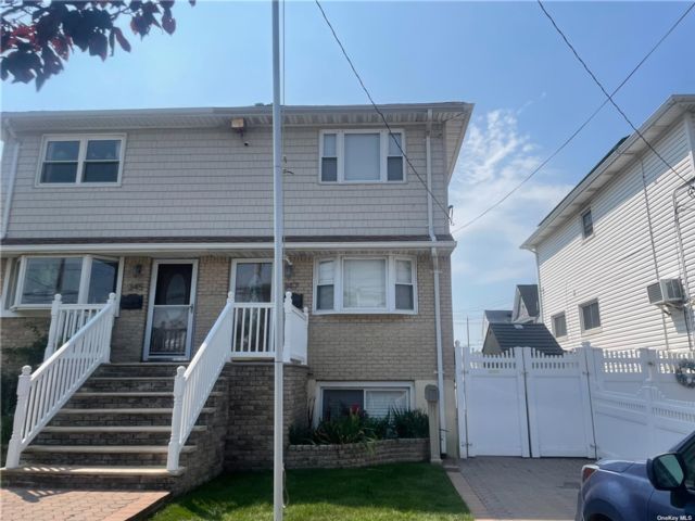 [Rockaway Beach Real Estate, listing number 2029089]
