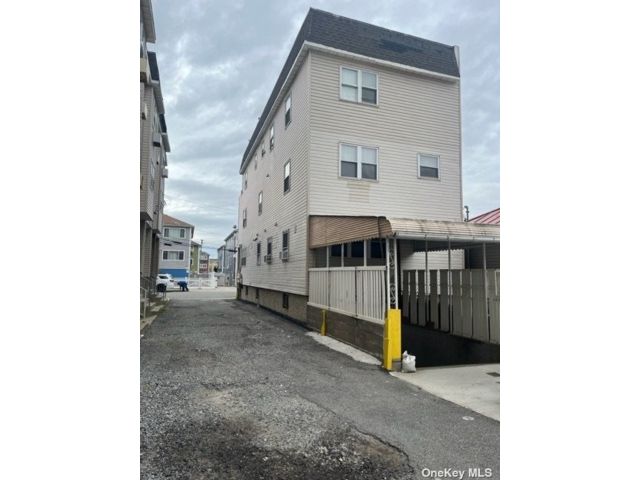 [Rockaway Beach Real Estate, listing number 2481743]