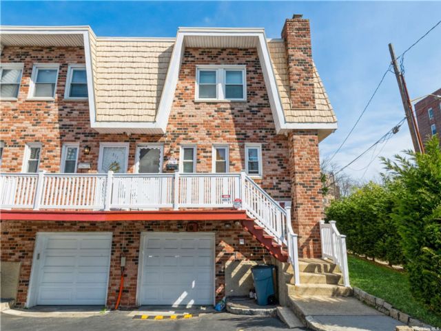 [Far Rockaway Real Estate, listing number 2502159]