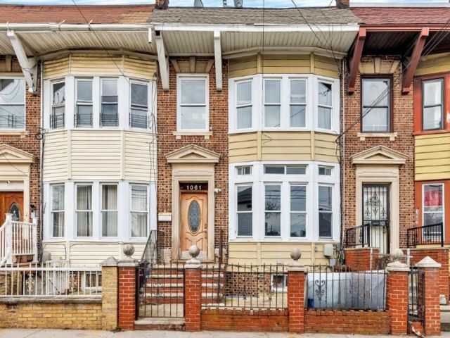 [Far Rockaway Real Estate, listing number 3001125]