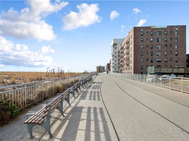[Rockaway Park Real Estate, listing number 3305034]