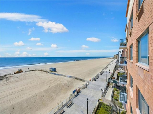 [Rockaway Park Real Estate, listing number 3305094]