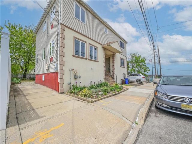 [Rockaway Park Real Estate, listing number 3306681]