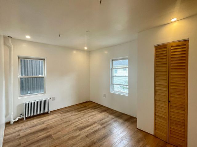 Studio,  1.00 BTH  Apartment style home in Rockaway Park
