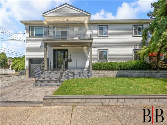[Bayswater Real Estate, listing number 3311510]