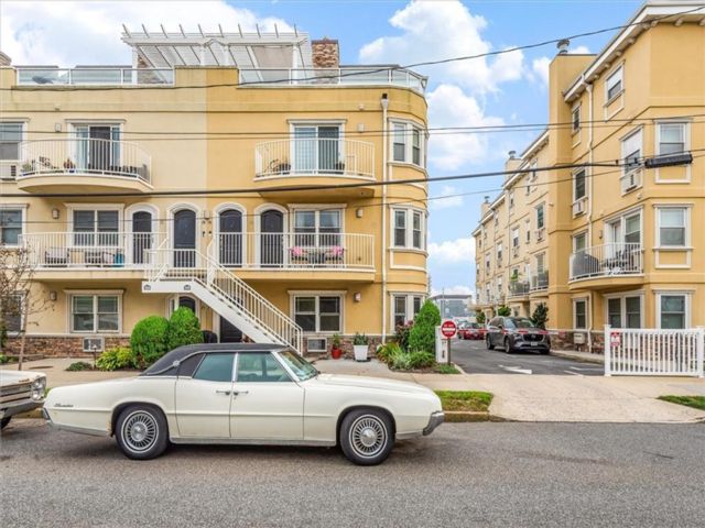 [Rockaway Park Real Estate, listing number 3311771]