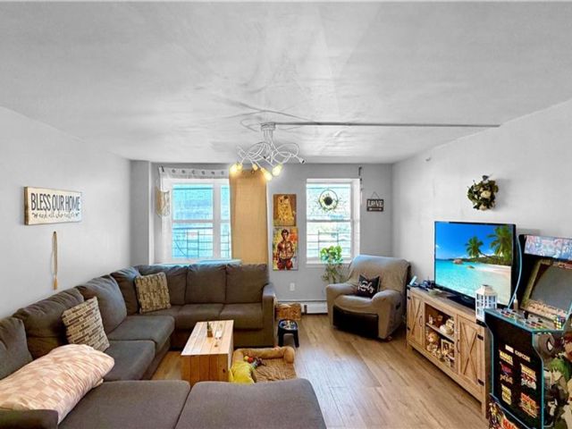 [Far Rockaway Real Estate, listing number 3334665]