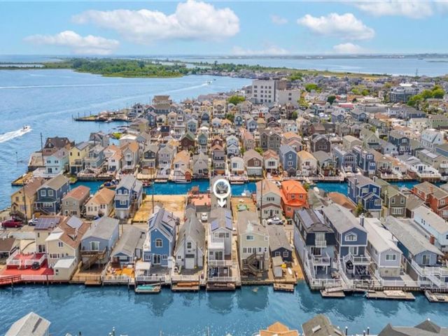 [Broad Channel Real Estate, listing number 3336568]