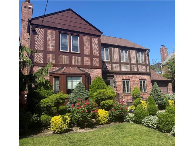 [Belle Harbor Real Estate, listing number 3341927]