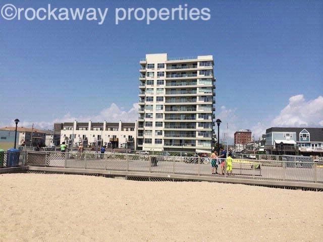 [Rockaway Beach Real Estate, listing number 6608180]