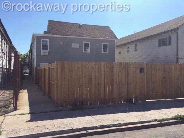 [Rockaway Beach Real Estate, listing number 6676290]