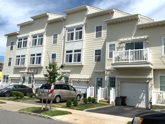 [Arverne By The Sea Real Estate, listing number 6896598]