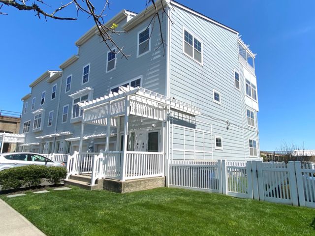 [Arverne By The Sea Real Estate, listing number 6953866]