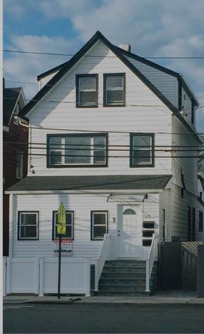 [Rockaway Beach Real Estate, listing number 7093244]