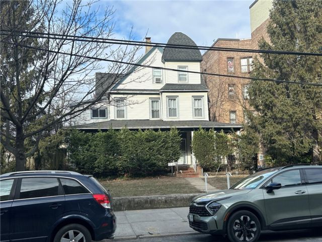 [Far Rockaway Real Estate, listing number 7102778]