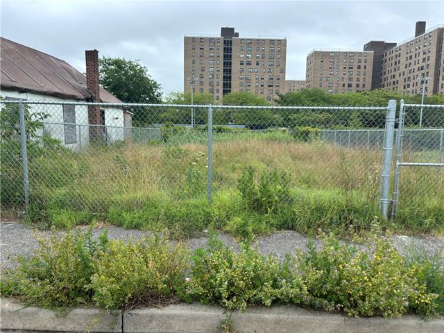 [Far Rockaway Real Estate, listing number 7188609]