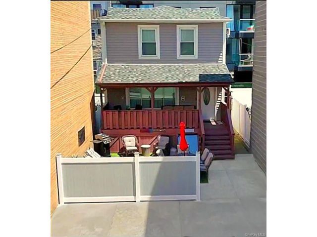 [Rockaway Beach Real Estate, listing number 7217703]