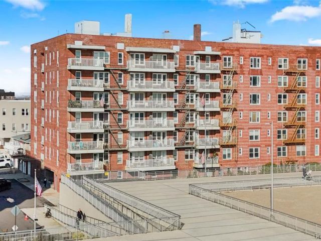 [Rockaway Park Real Estate, listing number 7249125]