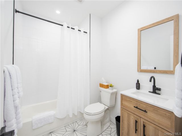 [Rockaway Park Real Estate, listing number 7294687]