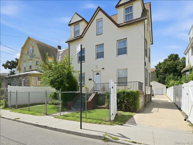 [Far Rockaway Real Estate, listing number 7334924]