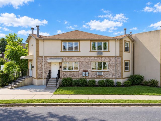 [Far Rockaway Real Estate, listing number 7341295]