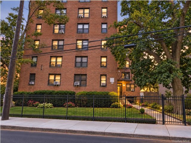 [Far Rockaway Real Estate, listing number 7341370]